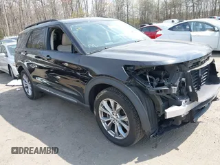 2020 Ford Explorer XLT with VIN 1FMSK8DH1LGB72160, listed as a IAAI auction lot 41992052 with 79,556 mi miles. Bid and sale history available at carsss.com. Image 1.