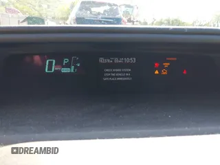 2014 Toyota Prius One z VIN JTDKDTB31E1066984, wystawiony jako IAAI lot #42261574 z przebiegiem 163 378 mil mil oraz . Historia ofert i sprzedaży dostępna na DreamBid. Obrazek 7.