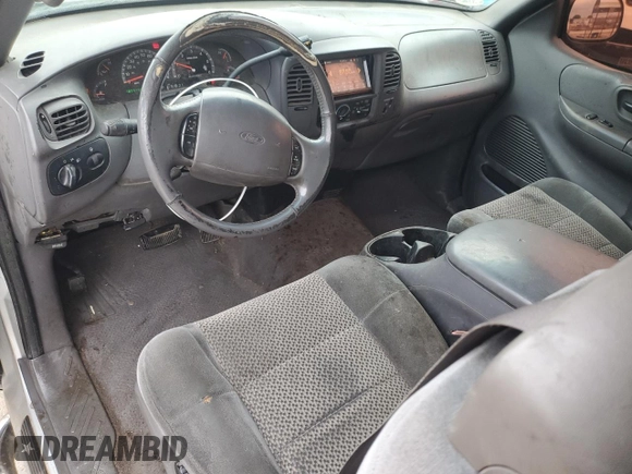 2001 Ford F-150 XL with VIN 1FTZX17261NB39280, listed as a Copart auction lot 44844365 with 180,313 mi miles and Clean title. Bid and sale history available at DreamBid. Image 8.