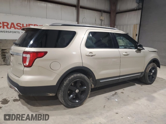 2017 Ford Explorer XLT with VIN 1FM5K8D81HGD64733, listed as a Copart auction lot 48240645 with 146,384 mi miles and Salvage Title. Bid and sale history available at carsss.com. Image 3.
