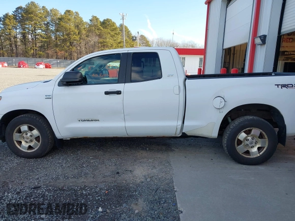 2007 Toyota Tundra SR5 с VIN 5TBBT54177S457632, выставлен на аукционе IAAI как лот 41632011 с пробегом 180 325 миль миль и . История ставок и продаж доступна на DreamBid. Изображение 14.