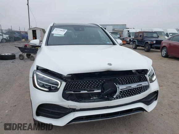 2022 Mercedes-Benz GLC 300 z VIN W1N0G8EB6NG096681, wystawiony jako IAAI lot #41775648 z przebiegiem 10 676 mil mil oraz . Historia ofert i sprzedaży dostępna na DreamBid. Obrazek 6.