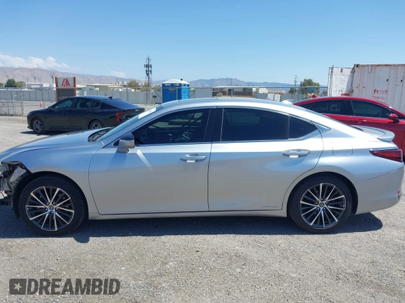 2022 Lexus ES 300h with VIN 58ADA1C12NU017850, listed as a IAAI auction lot 42439875 with 49,634 mi miles and . Bid and sale history available at DreamBid. Image 15.