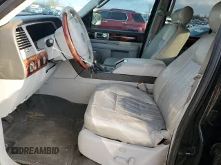 2004 Lincoln Navigator Luxury with VIN 5LMFU28R24LJ15449, listed as a Copart auction lot 44177095 with 269,923 mi miles and Salvage Title. Bid and sale history available at carsss.com. Image 7.