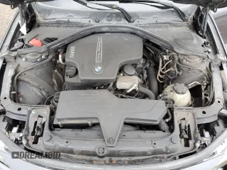2013 BMW 3 Series 320i xDrive с VIN WBA3C3C53DF981650, выставлен на аукционе Copart как лот 58251005 с пробегом 178 714 миль миль и Списание • Salvage title. История ставок и продаж доступна на DreamBid. Изображение 11.