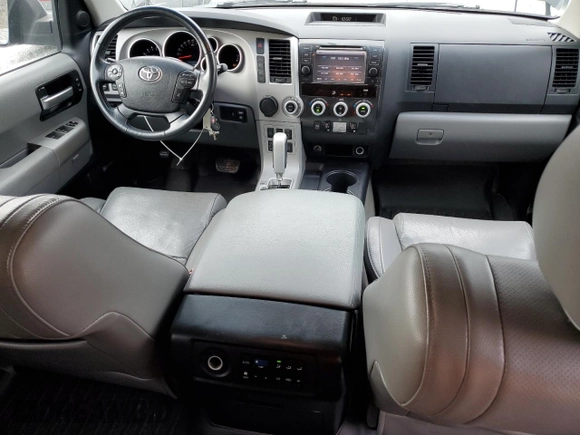 2008 Toyota Sequoia Platinum with VIN 5TDZY67A28S014055, listed as a Copart auction lot 81816774 with 268,293 mi miles and Salvage Title. Bid and sale history available at carsss.com. Image 8.