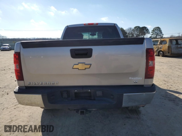 2007 Chevrolet Silverado 1500 LT w/1LT with VIN 2GCEC19J371607233, listed as a Copart auction lot 43325445 with 211,783 mi miles and Salvage Title. Bid and sale history available at carsss.com. Image 6.