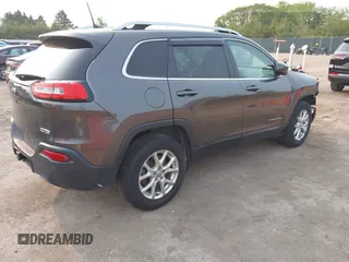 2017 Jeep Cherokee Latitude z VIN 1C4PJMCB8HW563256, wystawiony jako IAAI lot #42401873 z przebiegiem 258 934 mil mil oraz . Historia ofert i sprzedaży dostępna na DreamBid. Obrazek 4.