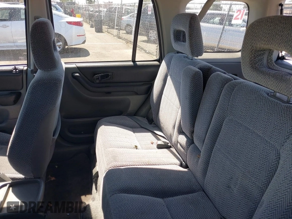 1998 Honda CR-V LX with VIN JHLRD2843WC010014, listed as a IAAI auction lot 40407543 with 103,458 mi miles. Bid and sale history available at carsss.com. Image 8.