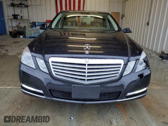 2011 Mercedes-Benz E 550 Luxury with VIN WDDHF9AB4BA335478, listed as a Copart auction lot 44942135 with 235,581 mi miles and Salvage title. Bid and sale history available at DreamBid. Image 5.