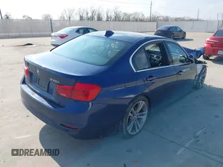 2018 BMW 3 Series 330i xDrive with VIN WBA8D9G53JNU66956, listed as a IAAI auction lot 41201267 with 71,754 mi miles. Bid and sale history available at carsss.com. Image 4.