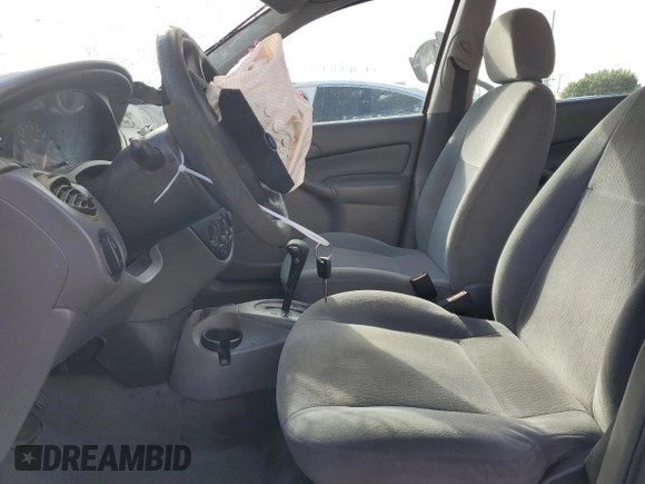 2001 Ford Focus LX with VIN 1FAFP33P91W151083, listed as a Copart auction lot 48943555 with 157,848 mi miles and Salvage Title. Bid and sale history available at carsss.com. Image 7.