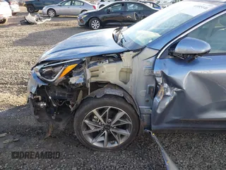 2021 Kia Niro Touring with VIN KNDCC3LC8M5480860, listed as a IAAI auction lot 41885146 with 39,677 mi miles. Bid and sale history available at carsss.com. Image 6.