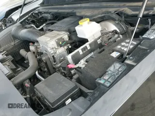 2020 Ram 1500 Lone Star z VIN 1C6SRFFT0LN402604, wystawiony jako IAAI lot #43190437 z przebiegiem 80 517 mil mil oraz . Historia ofert i sprzedaży dostępna na DreamBid. Obrazek 19.