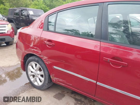 2010 Nissan Sentra S z VIN 3N1AB6AP9AL642303, wystawiony jako IAAI lot #42452652 z przebiegiem 130 486 mil mil oraz . Historia ofert i sprzedaży dostępna na DreamBid. Obrazek 12.