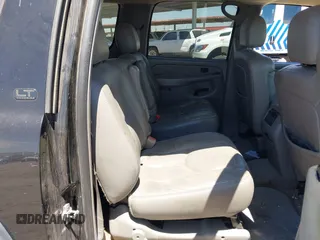 2004 Chevrolet Suburban LS with VIN 3GNGK26U94G237545, listed as a IAAI auction lot 42331246 with 373,569 mi miles and . Bid and sale history available at DreamBid. Image 8.