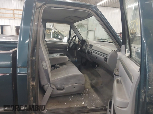 1994 Ford F-150 with VIN 1FTEF14N3RLB18233, listed as a IAAI auction lot 42193773 with 211,804 mi miles and . Bid and sale history available at DreamBid. Image 5.