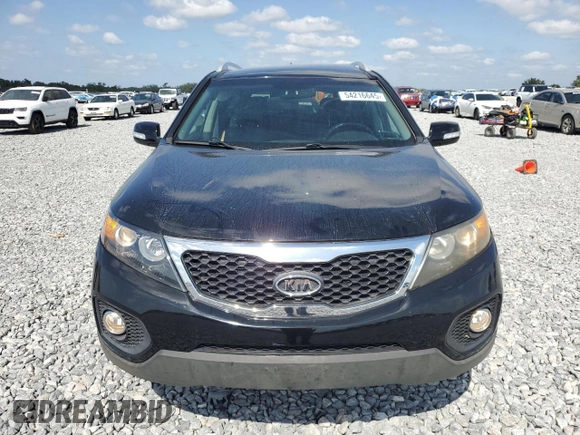 2012 Kia Sorento EX z VIN 5XYKUDA25CG305111, wystawiony jako Copart lot #54216645 z przebiegiem 111 841 mil mil oraz Szkoda całkowita • Salvage title. Historia ofert i sprzedaży dostępna na DreamBid. Obrazek 5.