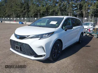 2021 Toyota Sienna XSE with VIN 5TDXRKEC9MS004991, listed as a IAAI auction lot 42177236 with 123,736 mi miles and . Bid and sale history available at DreamBid. Image 2.