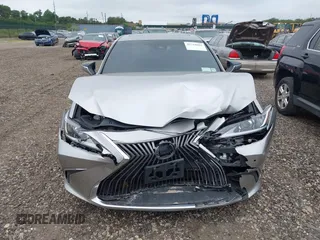 2019 Lexus ES 350 with VIN 58ABZ1B11KU039805, listed as a IAAI auction lot 42710663 with 52,565 mi miles and . Bid and sale history available at DreamBid. Image 12.