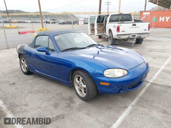 1999 Mazda MX-5 Miata with VIN JM1NB3531X0136037, listed as a IAAI auction lot 42196338 with Not provided miles and . Bid and sale history available at DreamBid. Image 1.