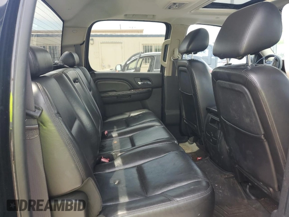 2011 GMC Sierra 1500 Denali z VIN 3GTP2XE25BG226450, wystawiony jako Copart lot #54248565 z przebiegiem 162 474 mil mil oraz Czysty tytuł • Clean title. Historia ofert i sprzedaży dostępna na DreamBid. Obrazek 11.