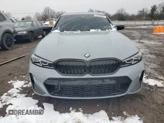 2024 BMW 3 Series M340i xDrive with VIN 3MW49FF0XR8E53835, listed as a Copart auction lot 43255935 with 2,569 mi miles and Salvage Title. Bid and sale history available at carsss.com. Image 5.