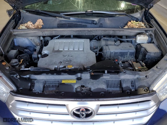 2011 Toyota Highlander with VIN 5TDBK3EH0BS059231, listed as a Copart auction lot 49908445 with 0 mi miles and Salvage Title. Bid and sale history available at carsss.com. Image 13.