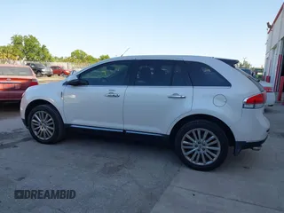 2012 Lincoln MKX with VIN 2LMDJ6JKXCBL09768, listed as a IAAI auction lot 42067444 with 174,319 mi miles. Bid and sale history available at carsss.com. Image 14.
