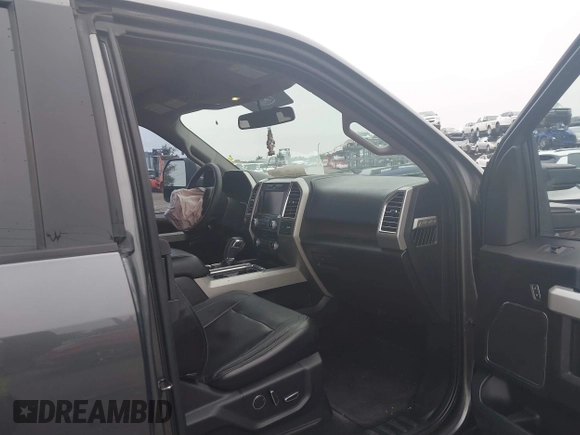 2015 Ford F-150 XLT z VIN 1FTFX1EG2FFA85236, wystawiony jako IAAI lot #41401898 z przebiegiem 170 730 mil mil oraz . Historia ofert i sprzedaży dostępna na DreamBid. Obrazek 5.
