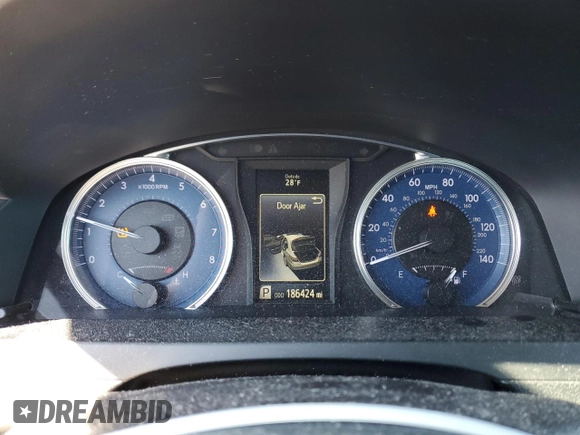2016 Toyota Camry XLE with VIN 4T1BF1FK3GU525185, listed as a Copart auction lot 46079875 with 186,424 mi miles and Salvage Title. Bid and sale history available at carsss.com. Image 9.