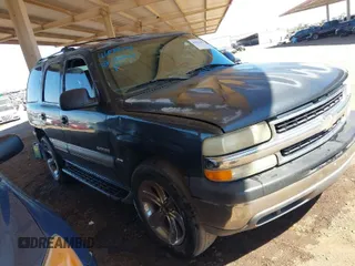 2003 Chevrolet Tahoe LT with VIN 1GNEC13Z03R286579, listed as a IAAI auction lot 41872493 with 236,001 mi miles. Bid and sale history available at carsss.com. Image 1.