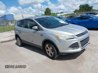 2013 Ford Escape SE z VIN 1FMCU0GX3DUA73538, wystawiony jako IAAI lot #42553358 z przebiegiem 157 320 mil mil oraz . Historia ofert i sprzedaży dostępna na DreamBid. Obrazek 1.
