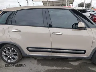2014 FIAT 500L Trekking with VIN ZFBCFADHXEZ015287, listed as a IAAI auction lot 42063297 with 81,858 mi miles and . Bid and sale history available at DreamBid. Image 13.
