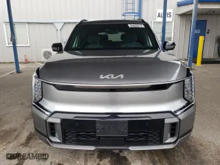 2024 Kia EV9 GT-Line with VIN KNDAEFS52R6031276, listed as a Copart auction lot 85803914 with 4,802 mi miles and Salvage Title. Bid and sale history available at carsss.com. Image 5.