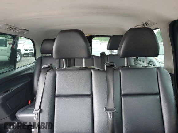 2018 Mercedes-Benz Metris Passenger z VIN WD4PG2EEXJ3413754, wystawiony jako Copart lot #61470415 z przebiegiem 201 761 mil mil oraz Czysty tytuł • Clean title. Historia ofert i sprzedaży dostępna na DreamBid. Obrazek 10.