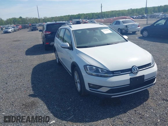 2019 Volkswagen Golf S z VIN 3VWH17AUXKM501078, wystawiony jako IAAI lot #42158280 z przebiegiem 57 049 mil mil oraz . Historia ofert i sprzedaży dostępna na DreamBid. Obrazek 1.