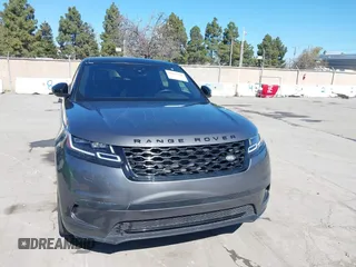2018 Land Rover Range Rover Velar S с VIN SALYB2RV7JA719788, выставлен на аукционе IAAI как лот 41867398 с пробегом 62 626 миль миль и . История ставок и продаж доступна на DreamBid. Изображение 6.