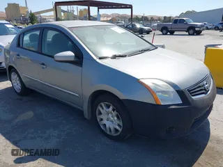 2012 Nissan Sentra 2.0 z VIN 3N1AB6AP8CL703997, wystawiony jako IAAI lot #42477410 z przebiegiem 113 756 mil mil oraz . Historia ofert i sprzedaży dostępna na DreamBid. Obrazek 1.
