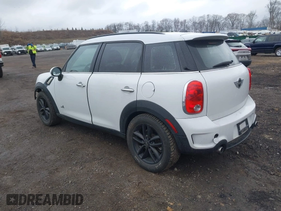 2012 MINI Countryman S with VIN WMWZC5C52CWM12275, listed as a IAAI auction lot 42014546 with 147,494 mi miles and . Bid and sale history available at DreamBid. Image 3.