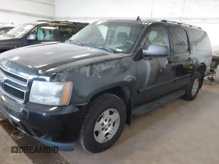 2007 Chevrolet Suburban LT с VIN 3GNFK16317G103663, выставлен на аукционе IAAI как лот 42632338 с пробегом 145 717 миль миль и . История ставок и продаж доступна на DreamBid. Изображение 2.