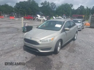 2015 Ford Focus SE с VIN 1FADP3F21FL274618, выставлен на аукционе IAAI как лот 42447069 с пробегом 126 165 миль миль и . История ставок и продаж доступна на DreamBid. Изображение 2.