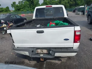 2004 Ford Ranger XL with VIN 1FTYR10U54PA97100, listed as a IAAI auction lot 42464912 with 266,909 mi miles and . Bid and sale history available at DreamBid. Image 17.