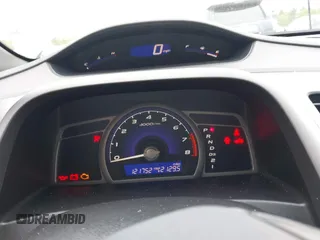 2006 Honda Civic LX z VIN 2HGFA165X6H525119, wystawiony jako IAAI lot #42314196 z przebiegiem 121 752 mil mil oraz . Historia ofert i sprzedaży dostępna na DreamBid. Obrazek 7.