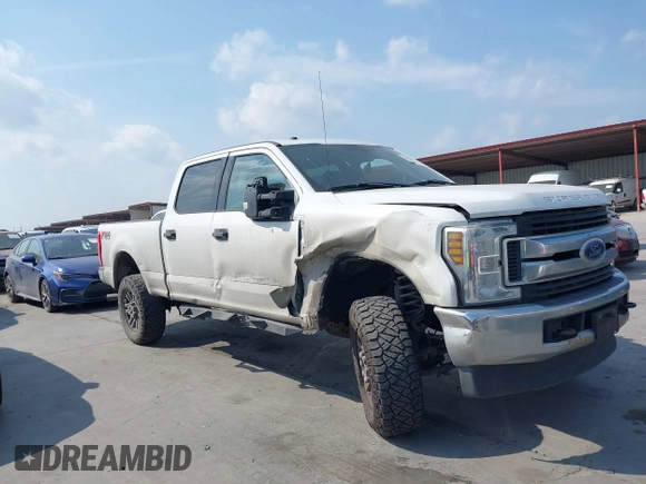 2018 Ford F-250 XL с VIN 1FT7W2B67JEC61723, выставлен на аукционе IAAI как лот 42044635 с пробегом 249 979 миль миль и . История ставок и продаж доступна на DreamBid. Изображение 13.