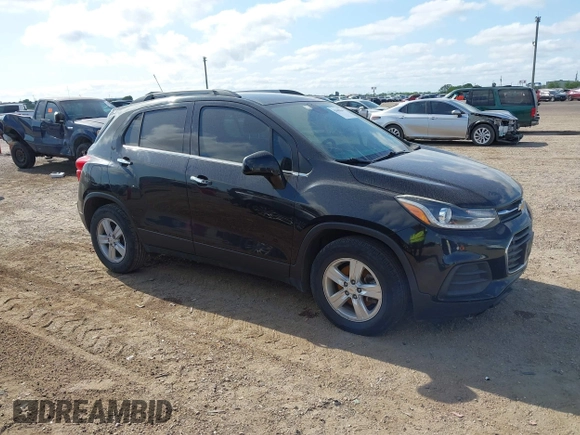 2020 Chevrolet Trax LT with VIN KL7CJLSB0LB083753, listed as a IAAI auction lot 42009840 with 101,220 mi miles. Bid and sale history available at carsss.com. Image 1.