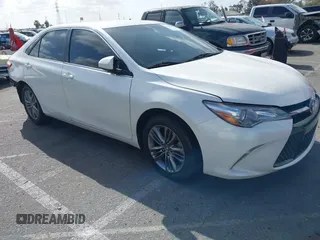 2017 Toyota Camry XLE z VIN 4T1BF1FK2HU279084, wystawiony jako IAAI lot #41937969 z przebiegiem 96 914 mil mil oraz . Historia ofert i sprzedaży dostępna na DreamBid. Obrazek 1.
