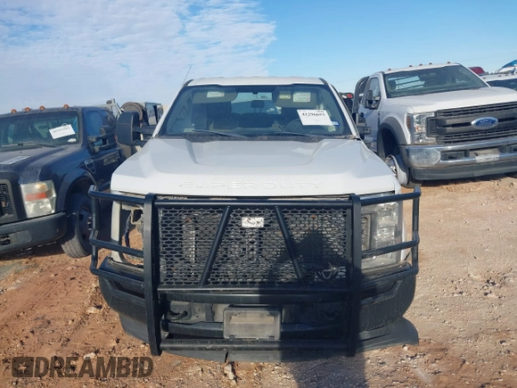 2019 Ford Super Duty F-250 SRW XL with VIN 1FD7W2B67KEG48754, listed as a IAAI auction lot 41296653 with 1 mi miles. Bid and sale history available at carsss.com. Image 12.
