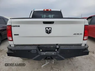 2018 Ram 2500 Big Horn z VIN 3C6UR5DL2JG215568, wystawiony jako Copart lot #87647215 z przebiegiem 86 113 mil mil oraz Szkoda całkowita • Salvage title. Historia ofert i sprzedaży dostępna na DreamBid. Obrazek 6.