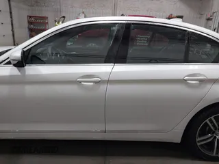 2021 BMW 5 Series 530i xDrive with VIN WBA13BJ09MWX04445, listed as a IAAI auction lot 41461330 with 40,329 mi miles and . Bid and sale history available at carsss.com. Image 14.